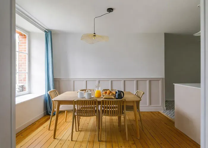 Les Du Grand Hotel, 2 En 1 * הולגאט