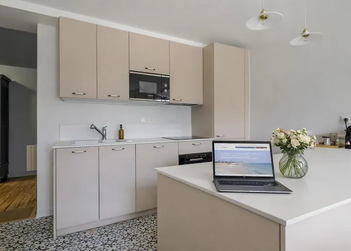 Les Du Grand Hotel, 2 En 1 הולגאט